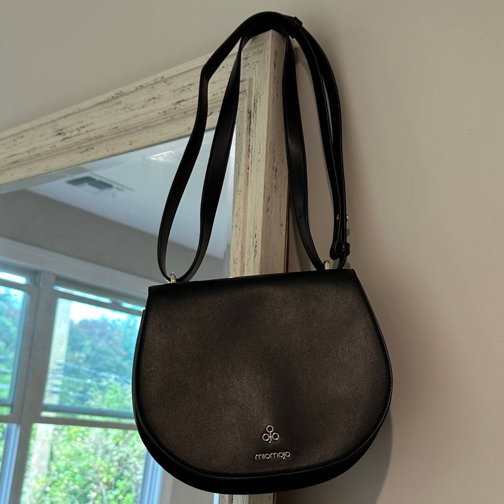Vegan Miomojo leather bag.